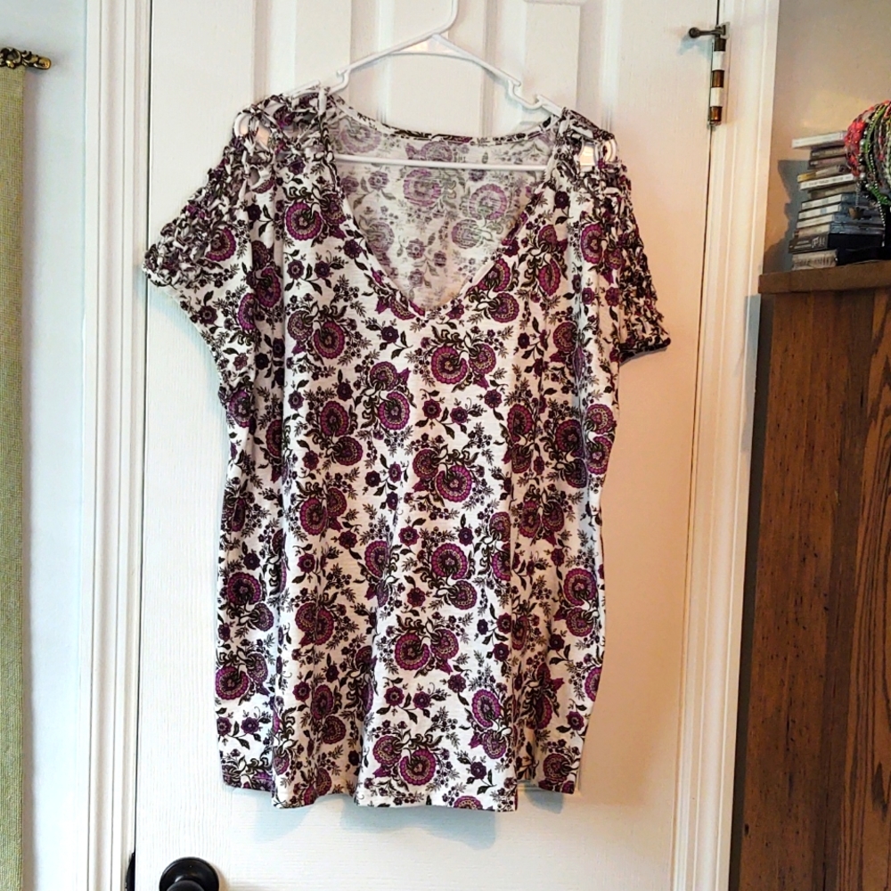 Lane Bryant White and Burgundy Swing Tee with Braided Fabric Shoulders S…